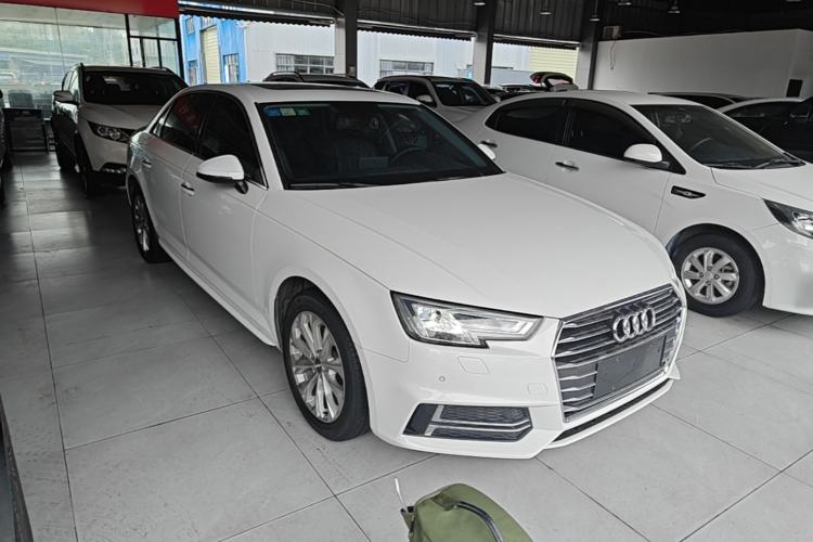 Used Audi A4L 2018 30th Anniversary Edition 40 TFSI Trendy Model Front Right 45 Deg