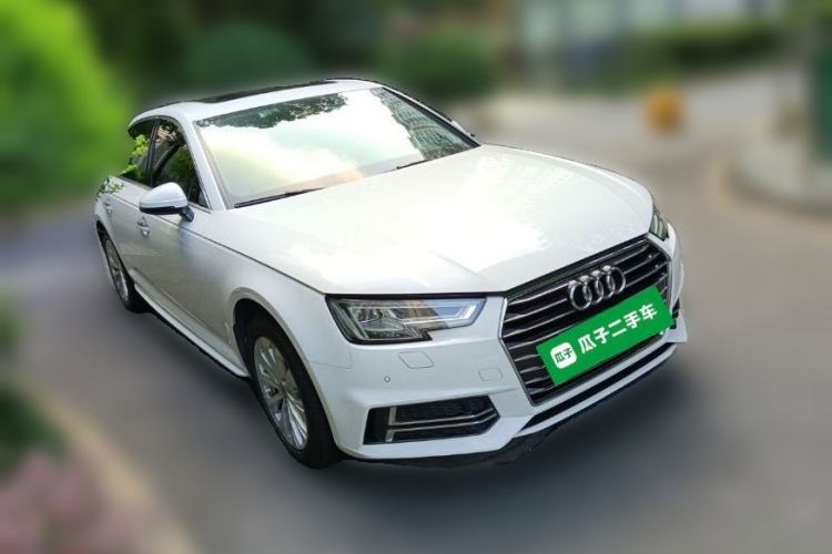 Used Audi A4L 2018 30th Anniversary Edition 40 TFSI Trendy Model Front Right 45 Deg