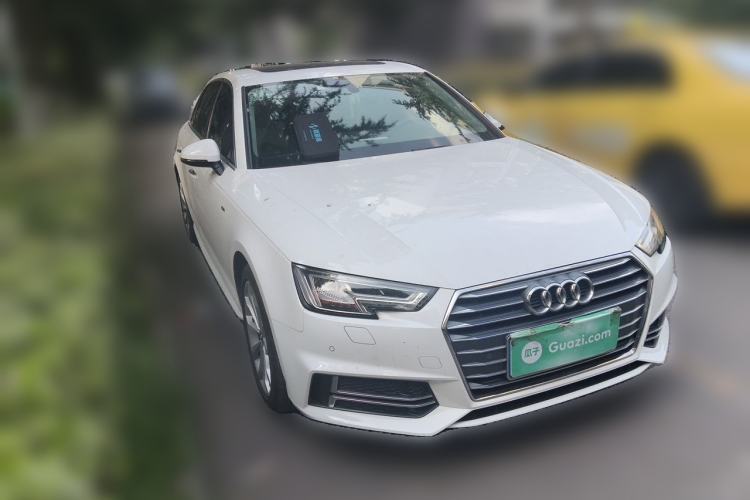 Used Audi A4L 2018 30th Anniversary Edition 40 TFSI Fashion Model Front Right 45 Deg