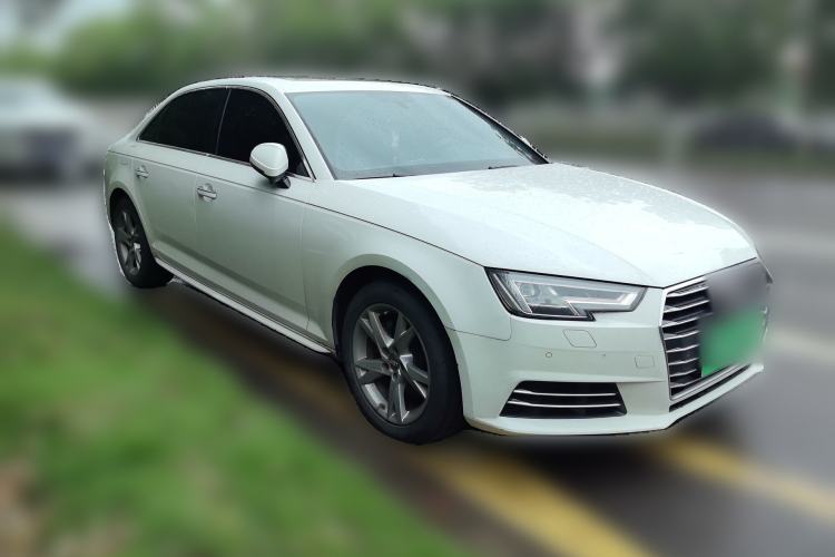 Used Audi A4L 2018 30th Anniversary Edition 40 TFSI Trendy Model Front Right 45 Deg