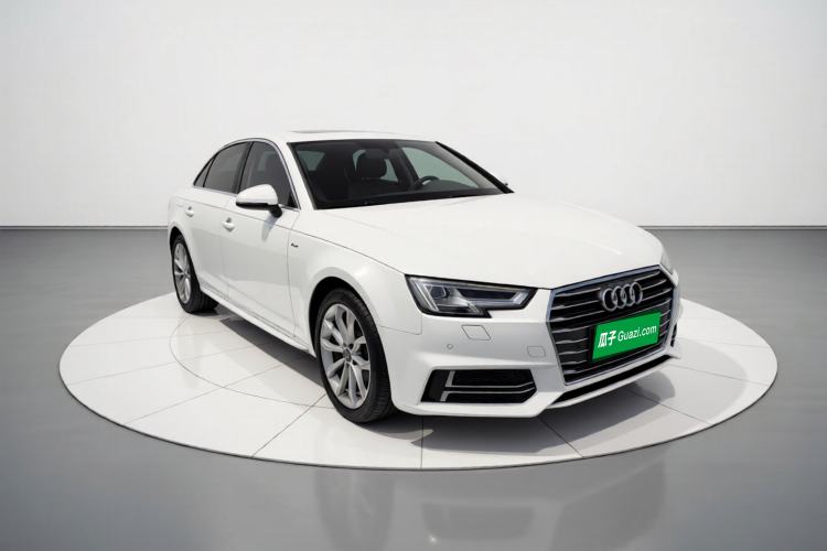 Used Audi A4L 2018 30th Anniversary Edition 40 TFSI Fashion Model Front Right 45 Deg