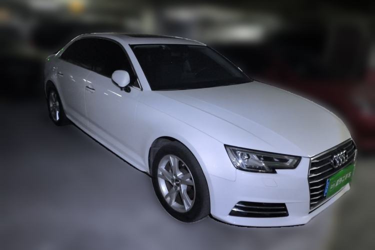 Used Audi A4L 2018 30th Anniversary Edition 40 TFSI Trendy Model Front Right 45 Deg