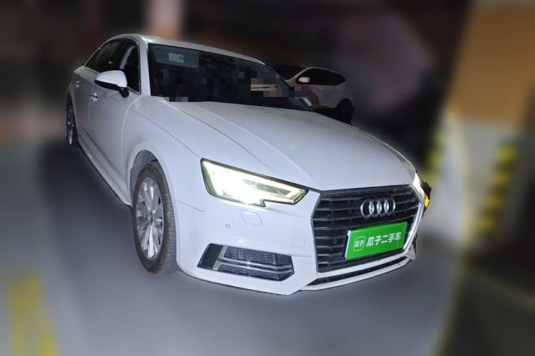 Used Audi A4L 2018 30th Anniversary Edition 40 TFSI Trendy Model Front Right 45 Deg