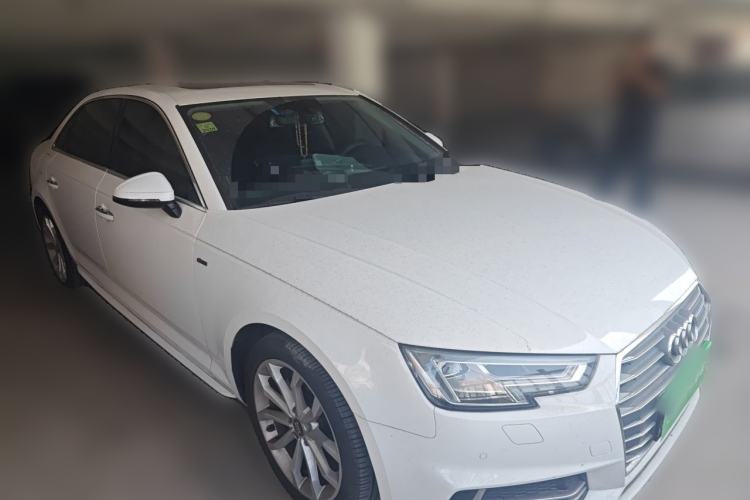 Used Audi A4L 2018 30th Anniversary Edition 40 TFSI Fashion Model Front Right 45 Deg