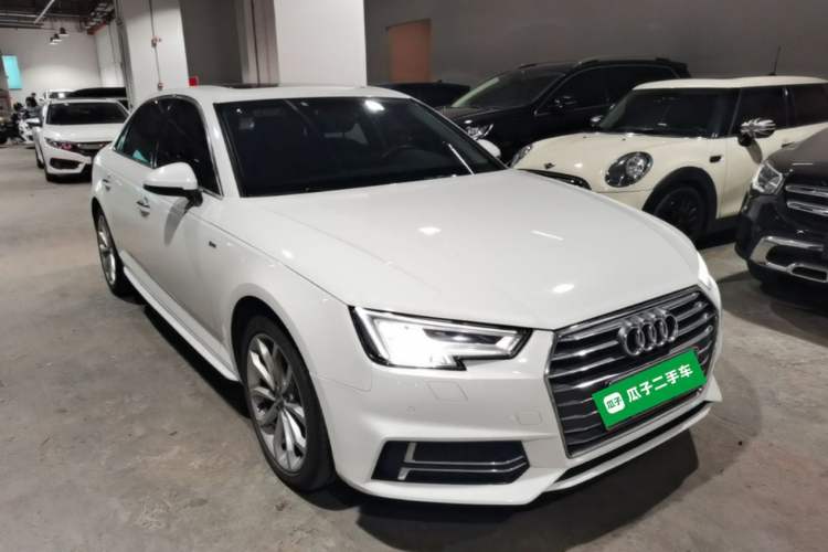 Used Audi A4L 2018 30th Anniversary Edition 40 TFSI Fashion Model Front Right 45 Deg