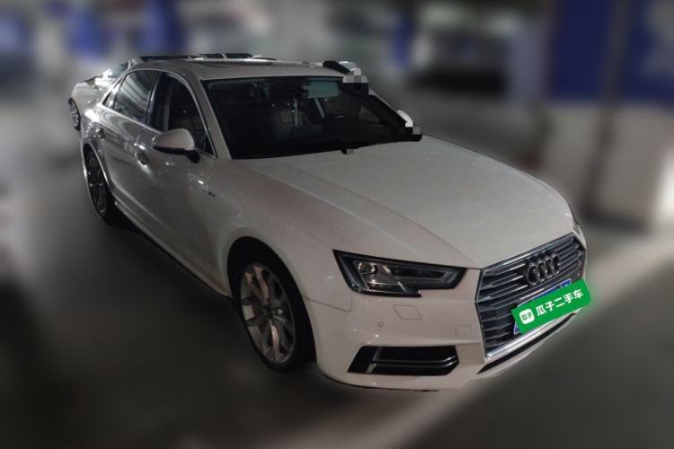 Used Audi A4L 2018 30th Anniversary Edition 40 TFSI Fashion Model Front Right 45 Deg