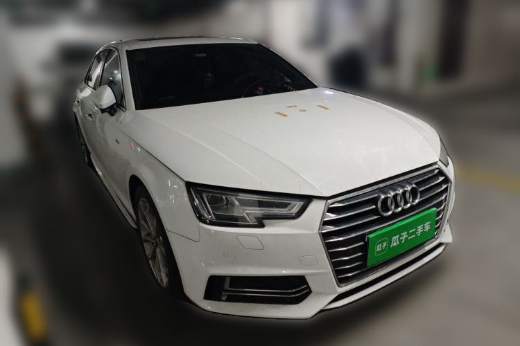Used Audi A4L 2018 30th Anniversary Edition 40 TFSI Fashion Model Front Right 45 Deg