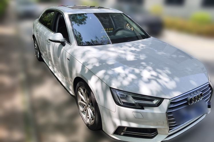 Used Audi A4L 2018 30th Anniversary Edition 40 TFSI Fashion Model Front Right 45 Deg