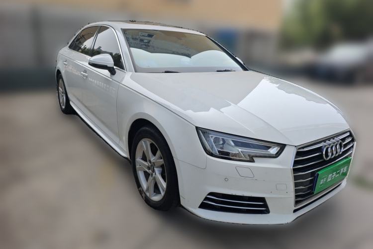 Used Audi A4L 2018 30th Anniversary Edition 40 TFSI Trendy Model Front Right 45 Deg