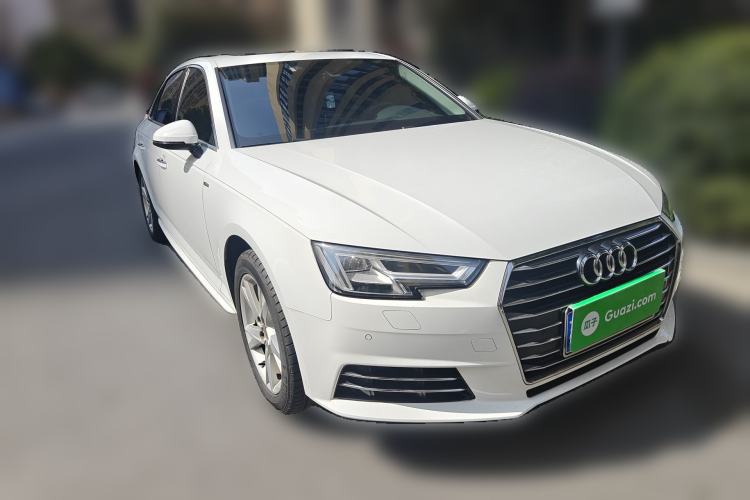 Used Audi A4L 2018 30th Anniversary Edition 40 TFSI Trendy Model Front Right 45 Deg