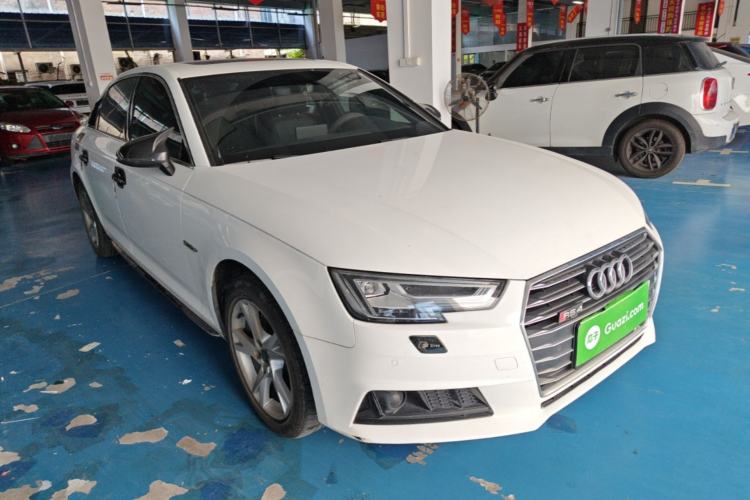 Used Audi A4L 2018 30th Anniversary Edition 40 TFSI Trendy Model Front Right 45 Deg