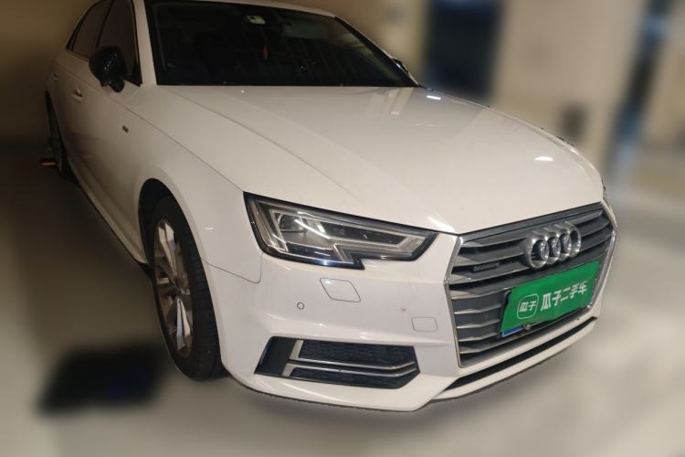 Used Audi A4L 2018 30th Anniversary Edition 45 TFSI quattro Individual Sport Edition Front Right 45 Deg