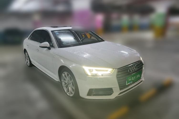 Used Audi A4L 2018 30th Anniversary Edition 40 TFSI Fashion Model Front Right 45 Deg