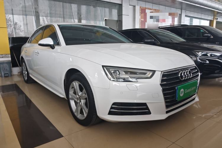 Used Audi A4L 2018 30th Anniversary Edition 40 TFSI Trendy Model Front Right 45 Deg