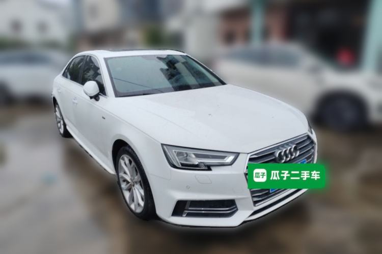 Used Audi A4L 2018 30th Anniversary Edition 40 TFSI Fashion Model Front Right 45 Deg