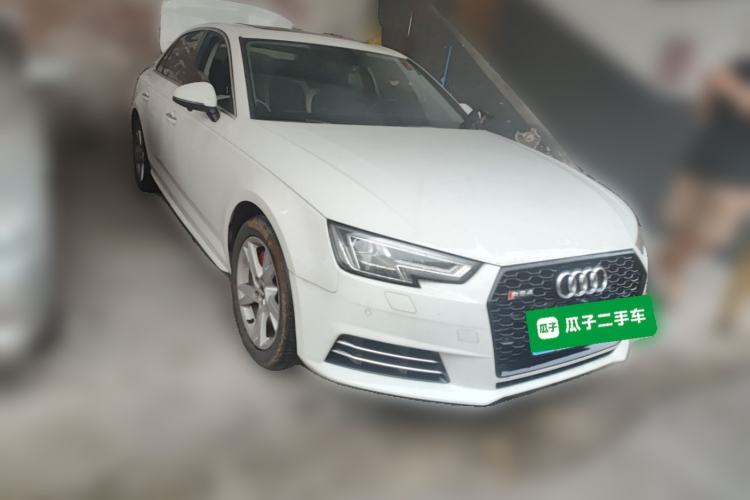 Used Audi A4L 2018 30th Anniversary Edition 40 TFSI Trendy Model Front Right 45 Deg