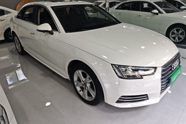 Used Audi A4L 2018 30th Anniversary Edition 40 TFSI Trendy Model Front Right 45 Deg