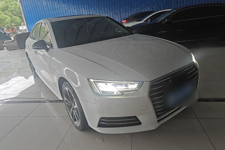 Used Audi A4L 2018 30th Anniversary Edition 40 TFSI Trendy Model Front Right 45 Deg