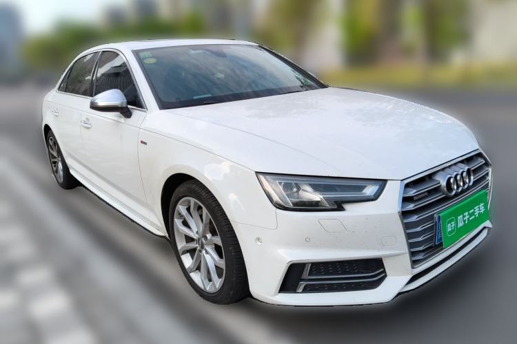 Used Audi A4L 2018 30th Anniversary Edition 40 TFSI Fashion Model Front Right 45 Deg