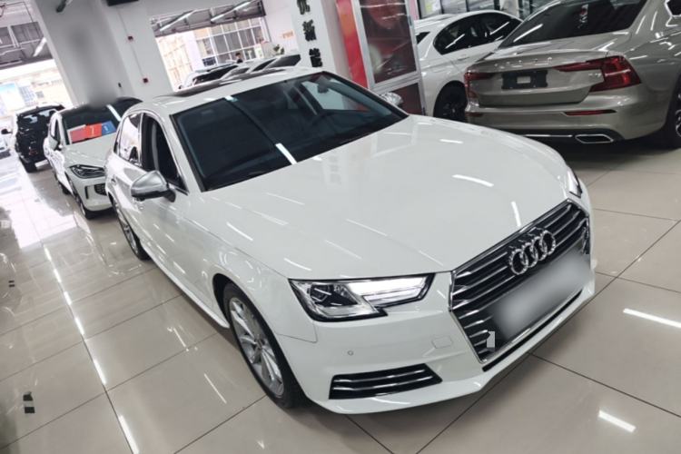 Used Audi A4L 2018 30th Anniversary Edition 40 TFSI Trendy Model Front Right 45 Deg