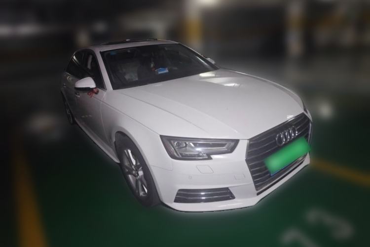 Used Audi A4L 2018 30th Anniversary Edition 40 TFSI Trendy Model Front Right 45 Deg