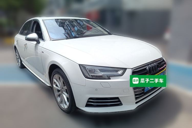 Used Audi A4L 2018 30th Anniversary Edition 40 TFSI Trendy Model Front Right 45 Deg