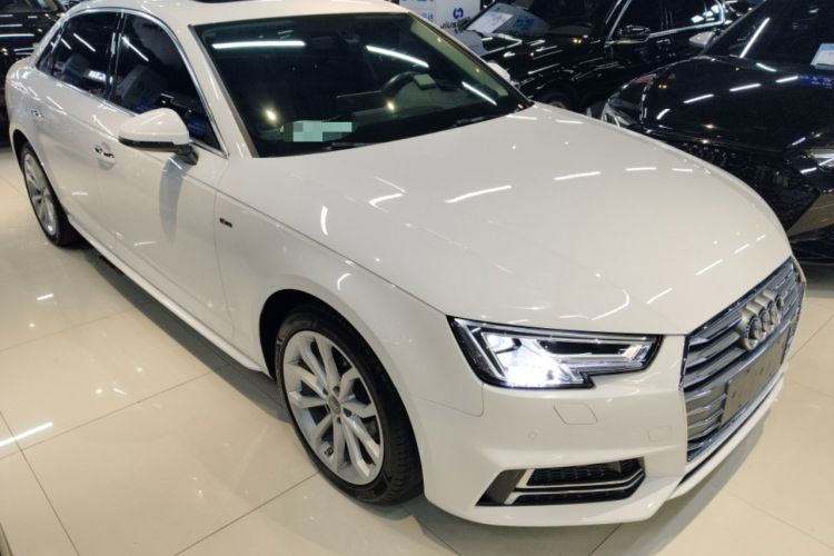 Used Audi A4L 2018 30th Anniversary Edition 40 TFSI Fashion Model Front Right 45 Deg