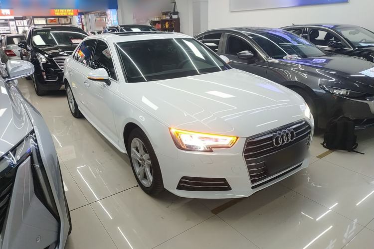 Used Audi A4L 2018 30th Anniversary Edition 40 TFSI Trendy Model Front Right 45 Deg