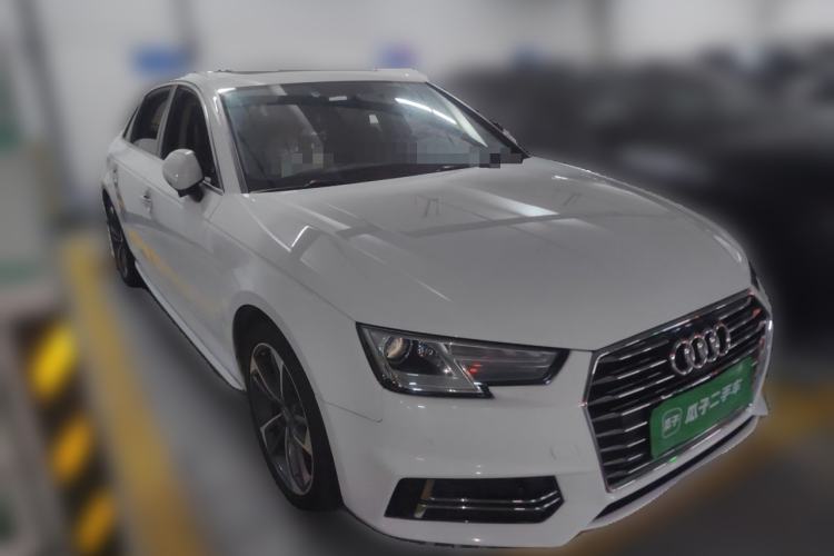Used Audi A4L 2018 30th Anniversary Edition 40 TFSI Fashion Model Front Right 45 Deg