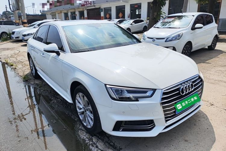 Used Audi A4L 2018 30th Anniversary Edition 40 TFSI Trendy Model Front Right 45 Deg