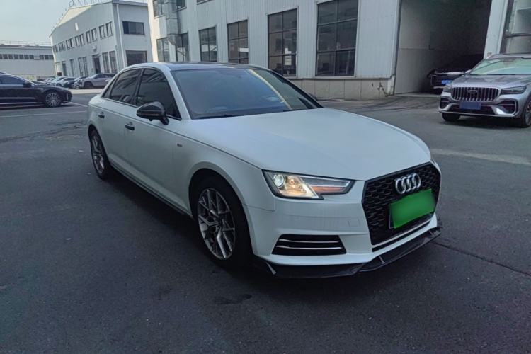 Used Audi A4L 2018 30th Anniversary Edition 40 TFSI Trendy Model Front Right 45 Deg