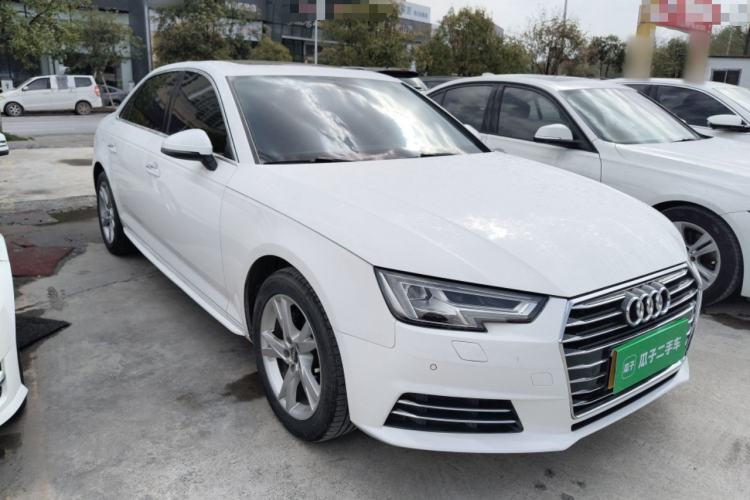 Used Audi A4L 2018 30th Anniversary Edition 40 TFSI Trendy Model Front Right 45 Deg