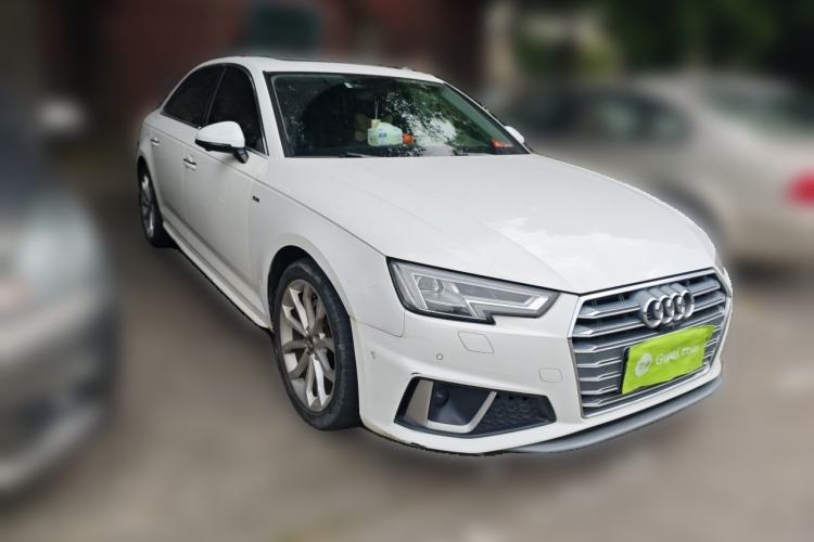 Used Audi A4L 2018 30th Anniversary Edition 40 TFSI Fashion Model Front Right 45 Deg