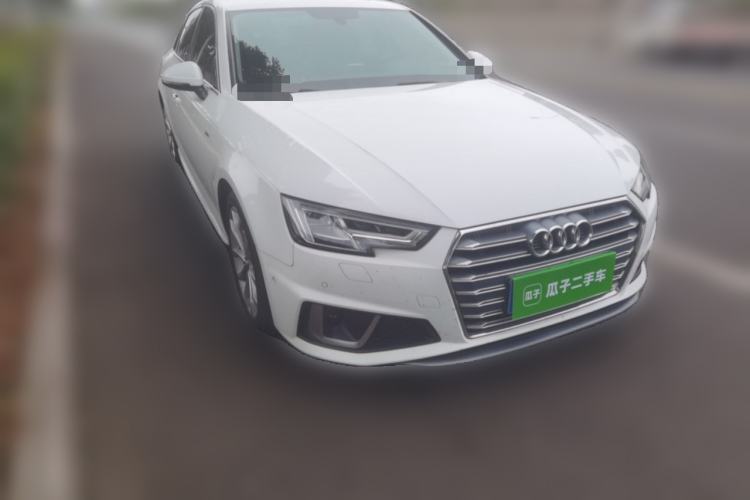Used Audi A4L 2018 30th Anniversary Edition 40 TFSI Fashion Model Front Right 45 Deg