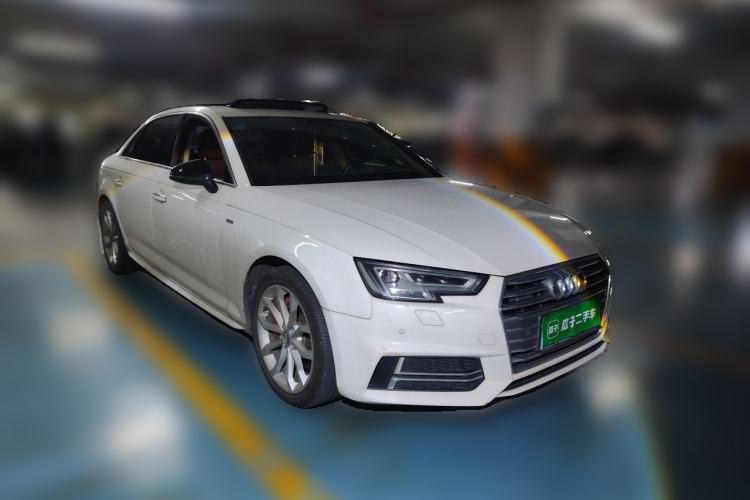 Used Audi A4L 2018 30th Anniversary Edition 45 TFSI quattro Individual Sport Edition Front Right 45 Deg
