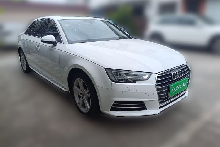 Used Audi A4L 2018 30th Anniversary Edition 40 TFSI Trendy Model Front Right 45 Deg