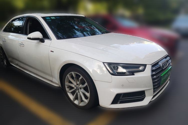 Used Audi A4L 2018 30th Anniversary Edition 40 TFSI Fashion Model Front Right 45 Deg