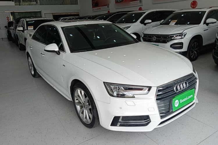 Used Audi A4L 2018 30th Anniversary Edition 40 TFSI Fashion Model Front Right 45 Deg