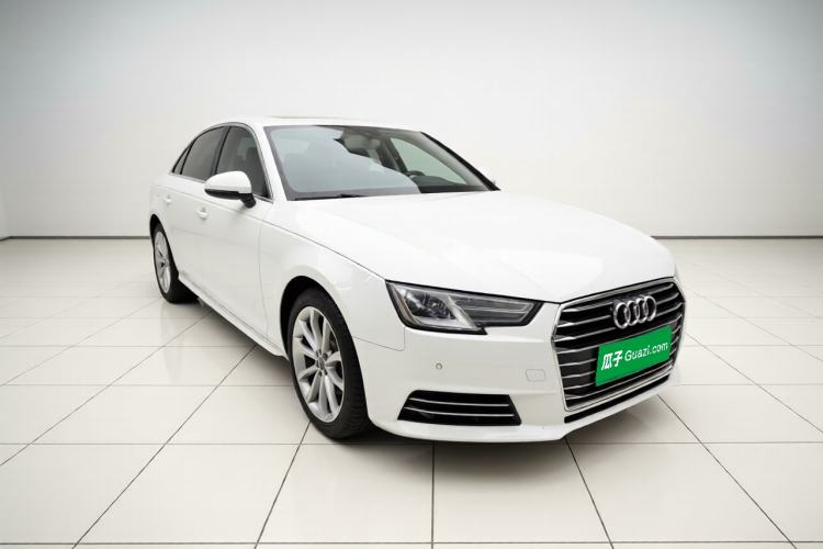 Used Audi A4L 2018 30th Anniversary Edition 40 TFSI Trendy Model Front Right 45 Deg