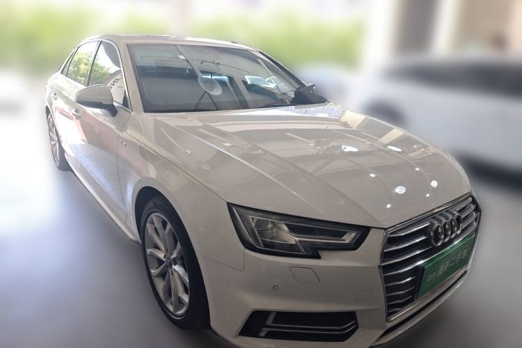 Used Audi A4L 2018 30th Anniversary Edition 40 TFSI Sport Edition Front Right 45 Deg