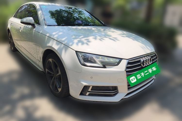 Used Audi A4L 2018 30th Anniversary Edition 40 TFSI Trendy Model Front Right 45 Deg