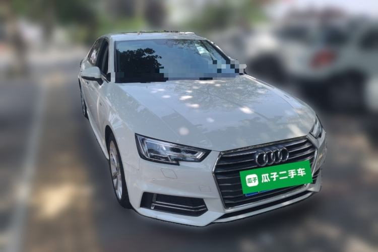 Used Audi A4L 2018 30th Anniversary Edition 40 TFSI Fashion Model Front Right 45 Deg