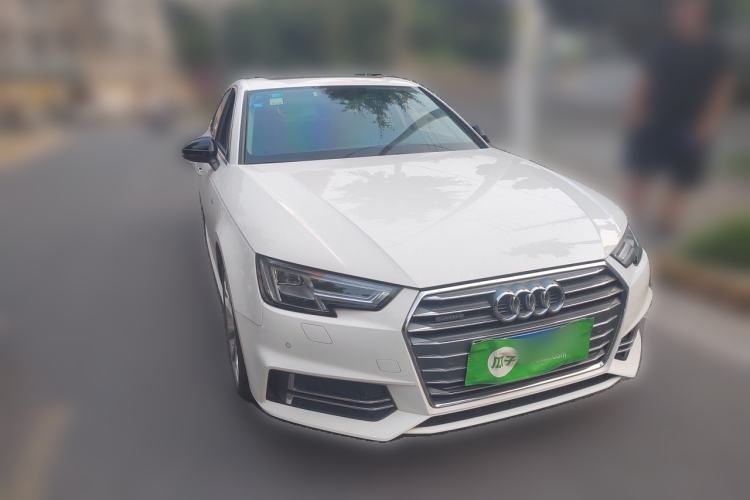 Used Audi A4L 2018 30th Anniversary Edition 45 TFSI quattro Individual Sport Edition Front Right 45 Deg