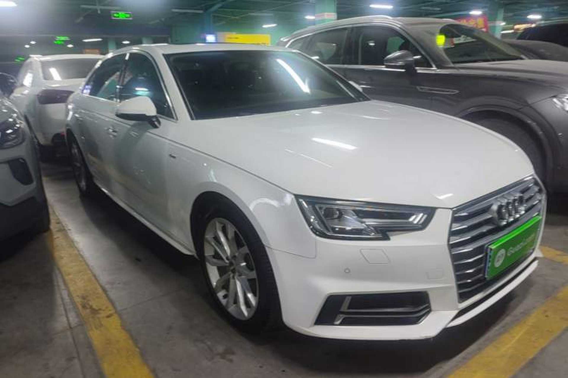 Used Audi A4L 2018 30th Anniversary Edition 40 TFSI Fashion Model Front Right 45 Deg
