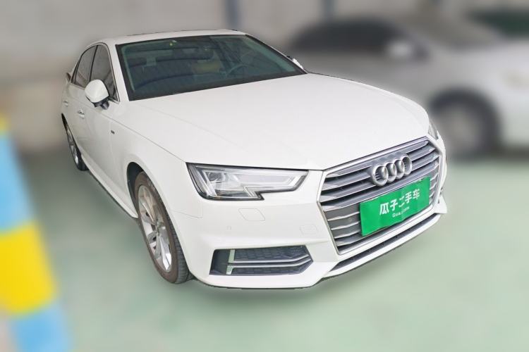 Used Audi A4L 2018 30th Anniversary Edition 40 TFSI Fashion Model Front Right 45 Deg