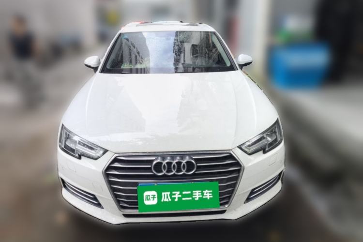 Used Audi A4L  Front