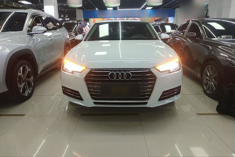 Used Audi A4L 2018 30th Anniversary Edition 40 TFSI Trendy Model Front