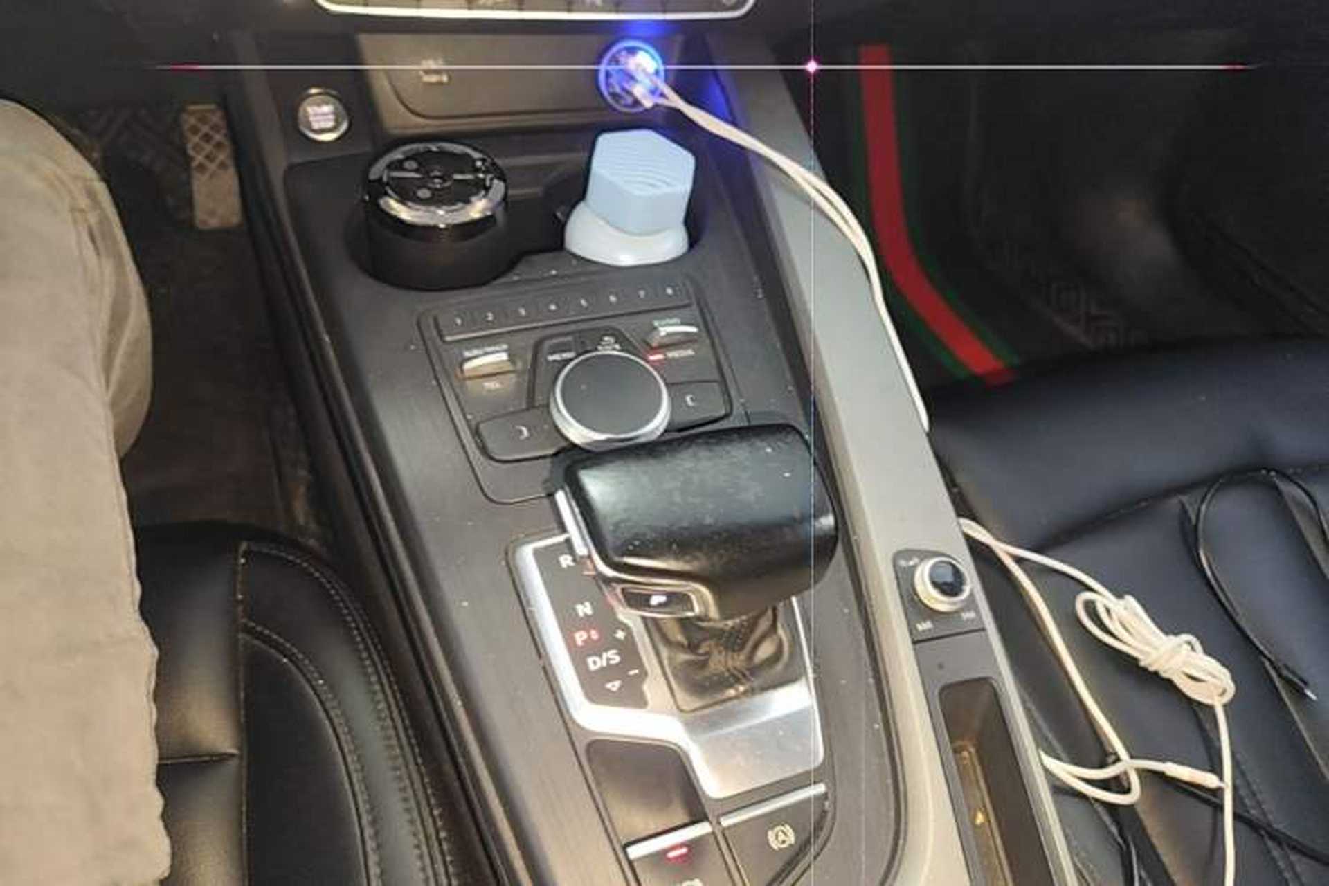 Used Audi A4L 2018 30th Anniversary Edition 40 TFSI Trendy Model Gear Lever