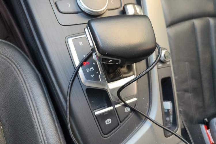 Used Audi A4L 2018 30th Anniversary Edition 40 TFSI Fashion Model Gear Lever