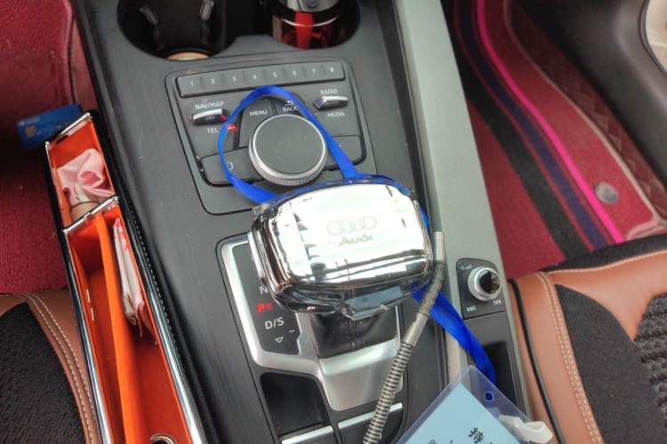 Used Audi A4L 2018 30th Anniversary Edition 30 TFSI Ambition Model Gear Lever